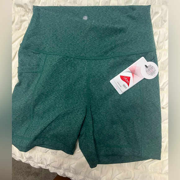 NWT yogalicious green biker shorts green XL - Picture 1 of 3